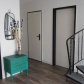 Hal met trap - Flur mit Treppe